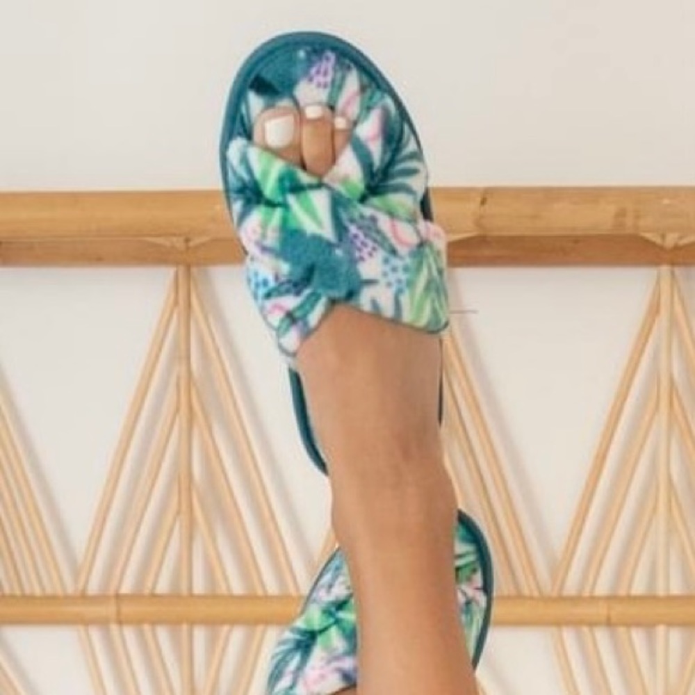 Island Time Slippers brand new